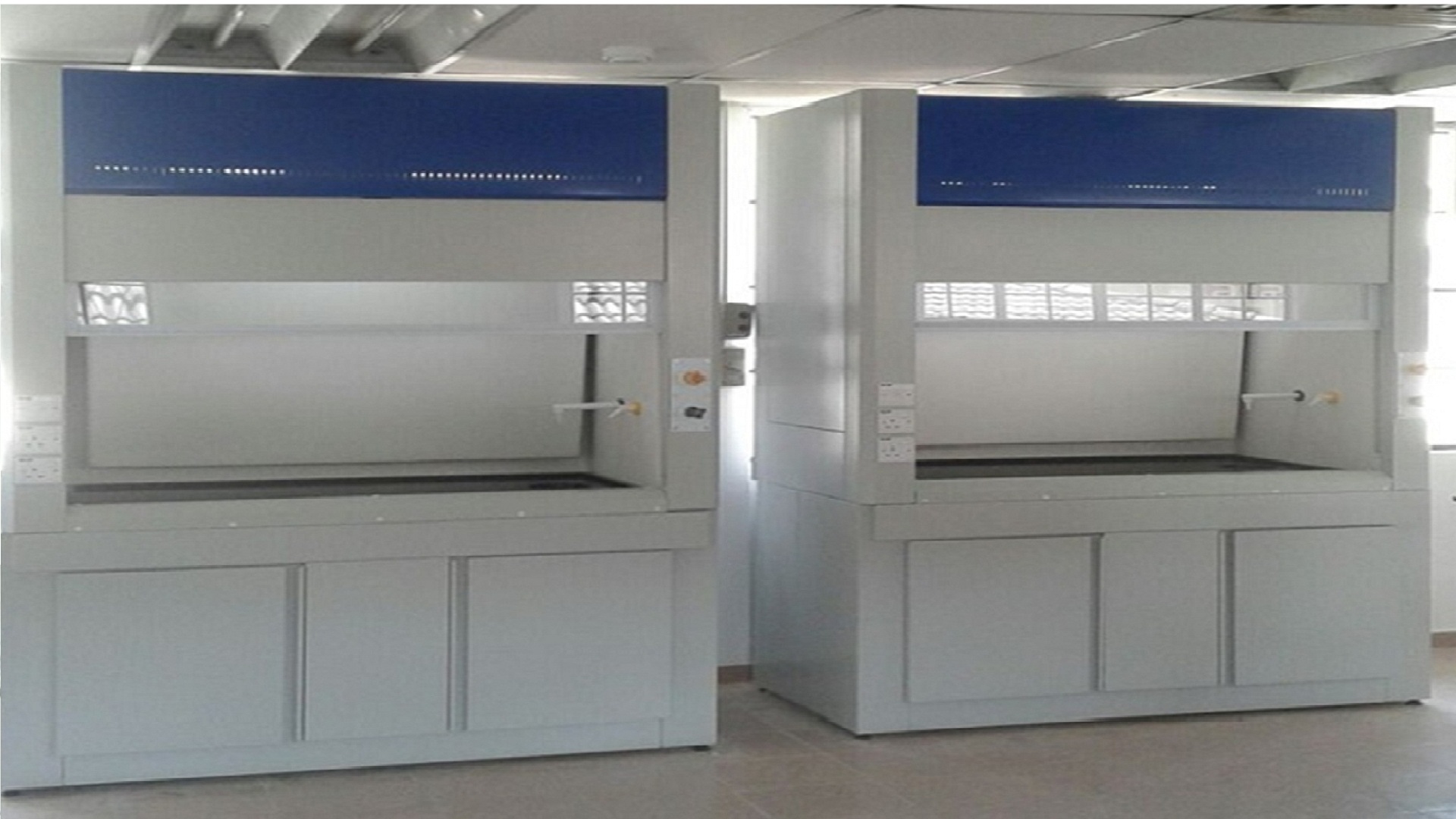 providing  high quality laboratory fume cupboard since 1999